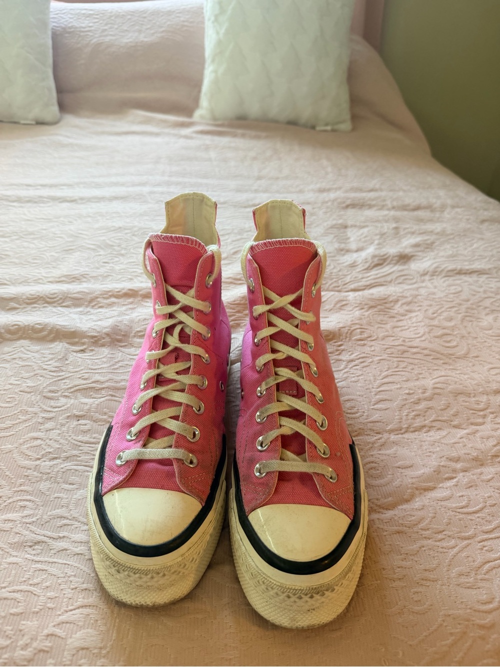 Women’s High-Top Canvas Athletic Sneakers - Pink
